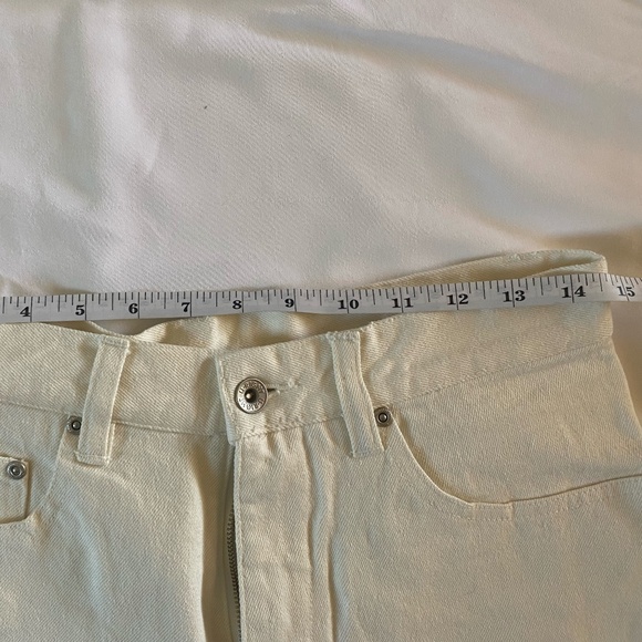 Vintage White Denim Shorts, Size 32 - Picture 6 of 6